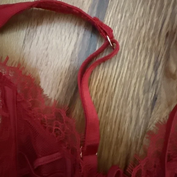 VICTORIA'S SECRET "Dream Angels" ~ New! Valentine Red Corset Bralette Top NWT S - Picture 3 of 5